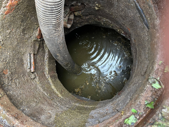 弋江化粪池清理的周期与注意事项